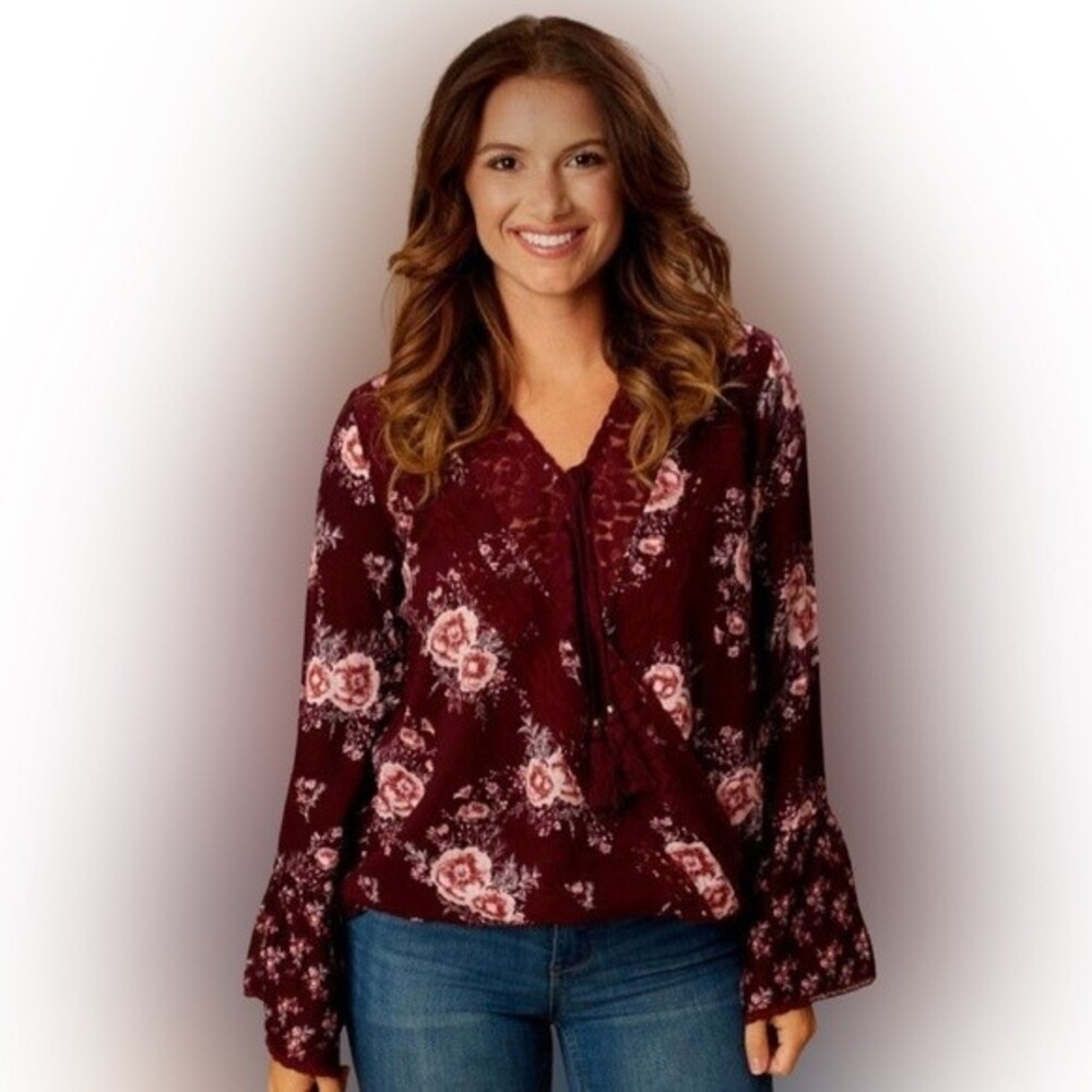 Altar’d State long bell sleeve lace lined burgundy floral wrap top size small